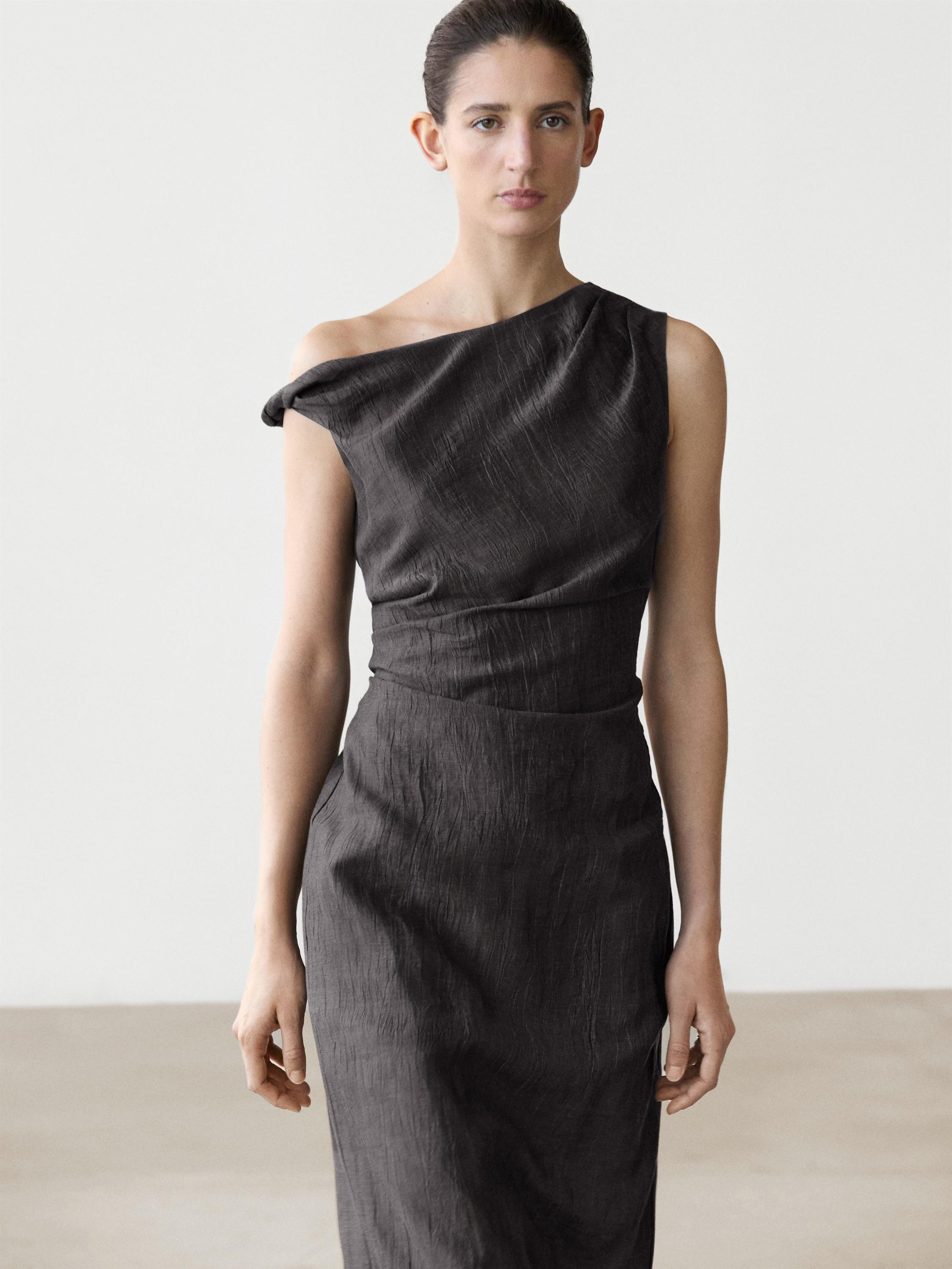 Robe midi à détail plissé l'épaule